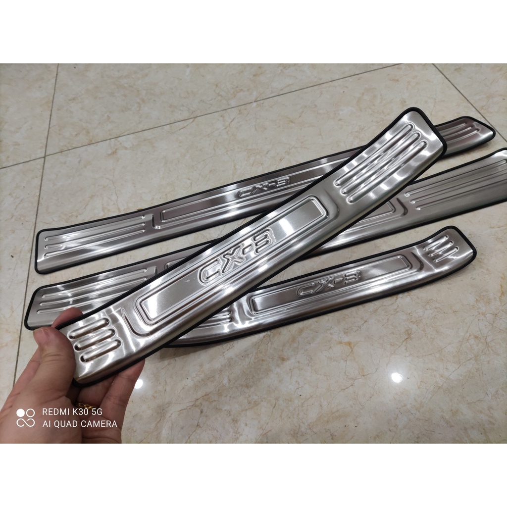 Ốp Bậc Cửa, Nẹp Bước Chân Mazda CX3 2021-2022 Mẫu Inox Cao Cấp + tặng keo trợ dính