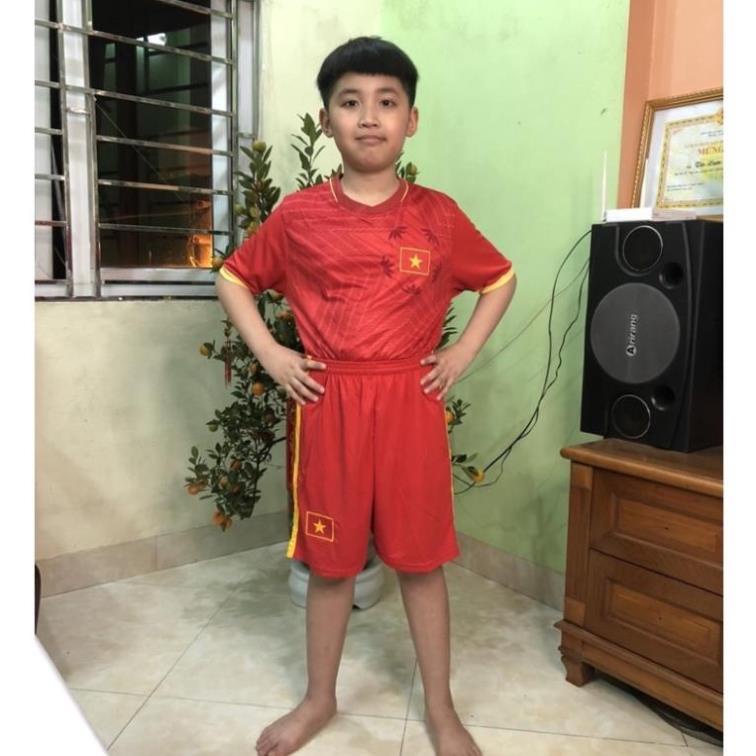 Quần Áo Đá Bóng - ĐÁ BANH (TRẺ EM và NGƯỜI LỚN) - Đội Tuyển Việt Nam MẪU MƠI 2022 ⚡ *