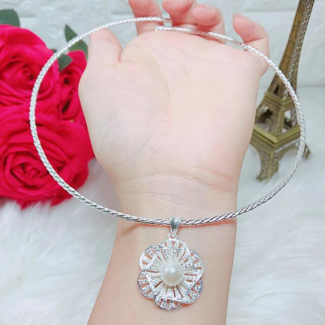 Kiềng bạc mặt hoa