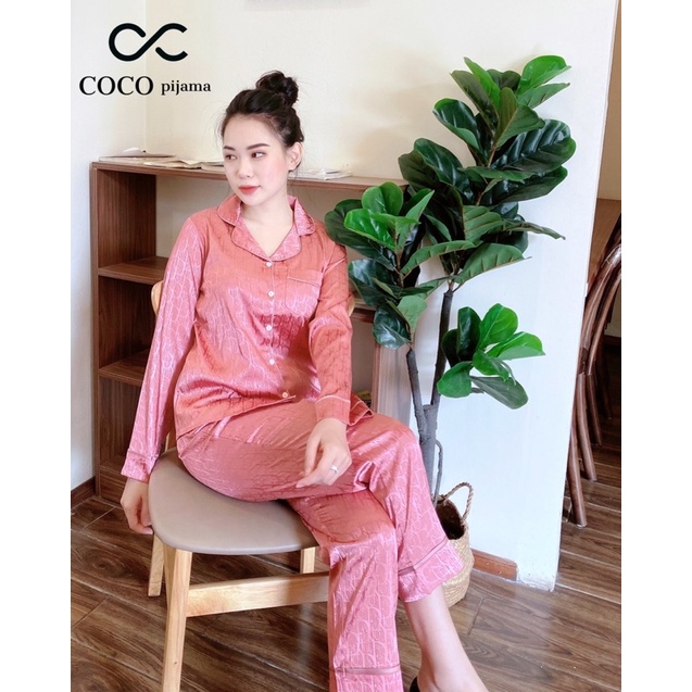 Bộ Pijama Lụa Gấm Mặc Nhà Hoạ Tiết Chữ Xinh