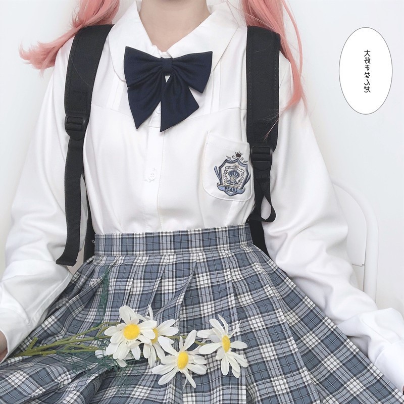 Áo blouse BL tay dài đồng phục Seifuku có xếp ly thêu huy hiệu ngọc trai