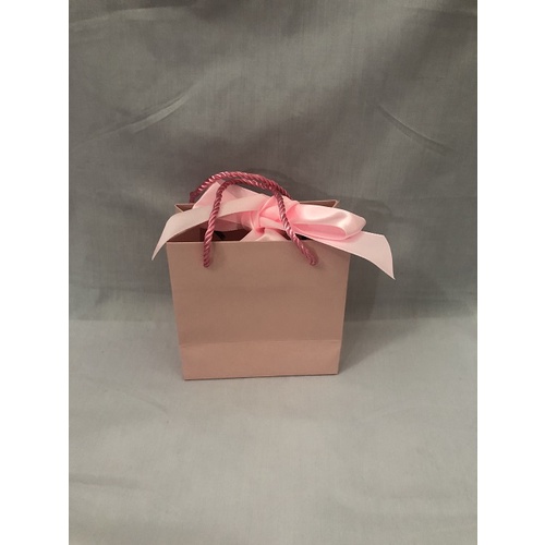 Túi giấy trang trí nơ để quà tặng nhỏ/mỹ phẩm kích thước 12 x 12 x 6,5cm /túi