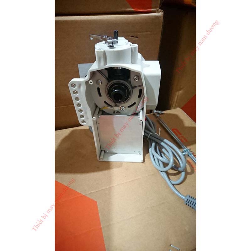 Mô tơ liền trục gắn máy may 1 kim  > Motor liền trục tiết kiêm điện gắn máy 2 kim > Máy bước 340 380