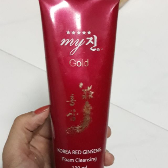 Sửa rửa mặt nhân sâm hàn quốc