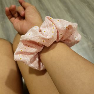 Cột tóc Scrunchies Handmade Hot trend