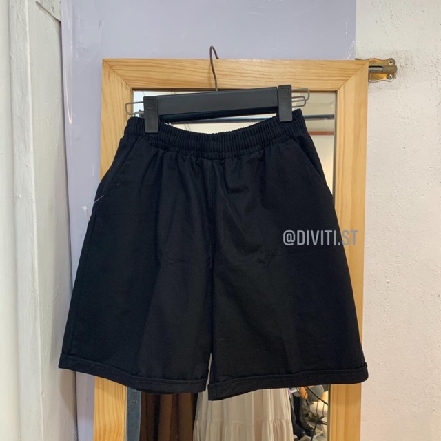 Quần short kaki basic