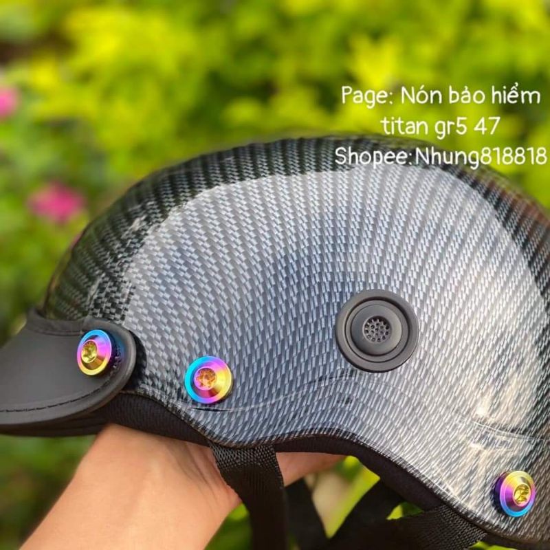 Nón bảo hiểm sơn carbon gắn ốc titan gr5 HÌNH TỰ CHỤP CHÍNH CHỦ