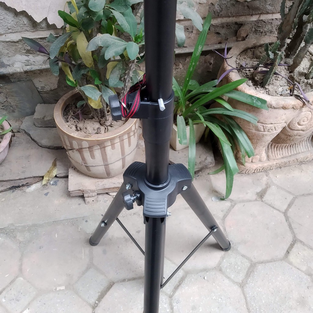 Giá Treo Tivi Di Động Ba Chân Đứng 32 - 55 Inch - Di Chuyển Mọi Nơi Dễ Dàng