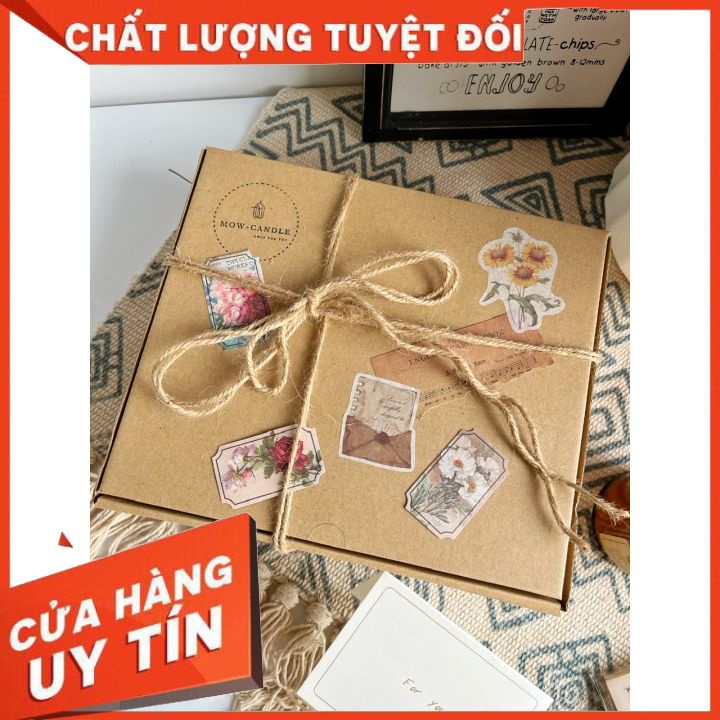 Hộp quà kraft trang trí vintage cổ điển kèm dây rơm, hoa giả, thiệp, đèn led