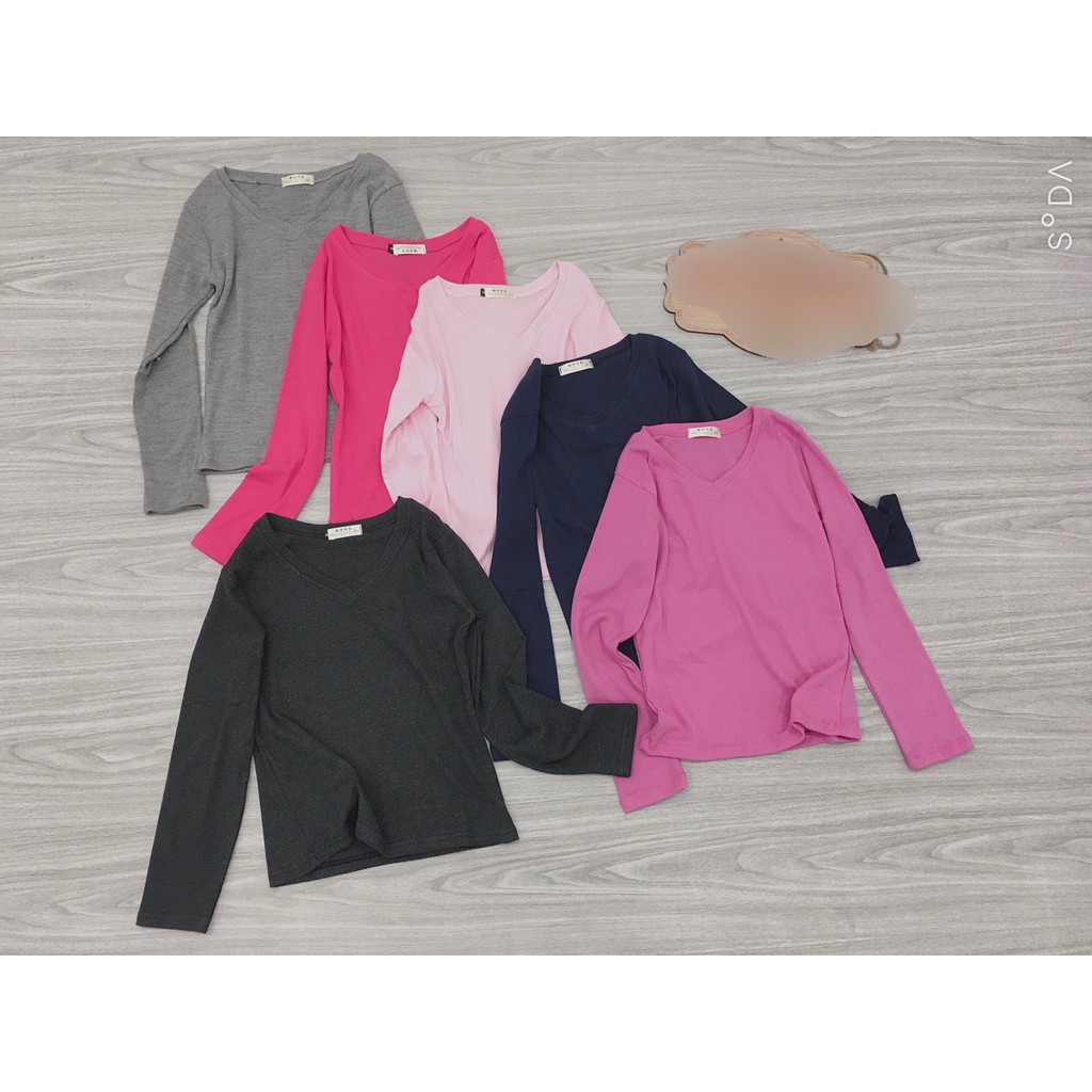 Áo thun gân trơn cổ tim