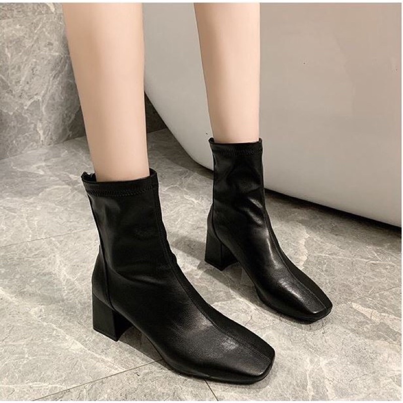 Giày bốt da nữ đế vuông dọc giữa khoá sau 99333 , boots nữ da mềm cổ lửng dáng xinh