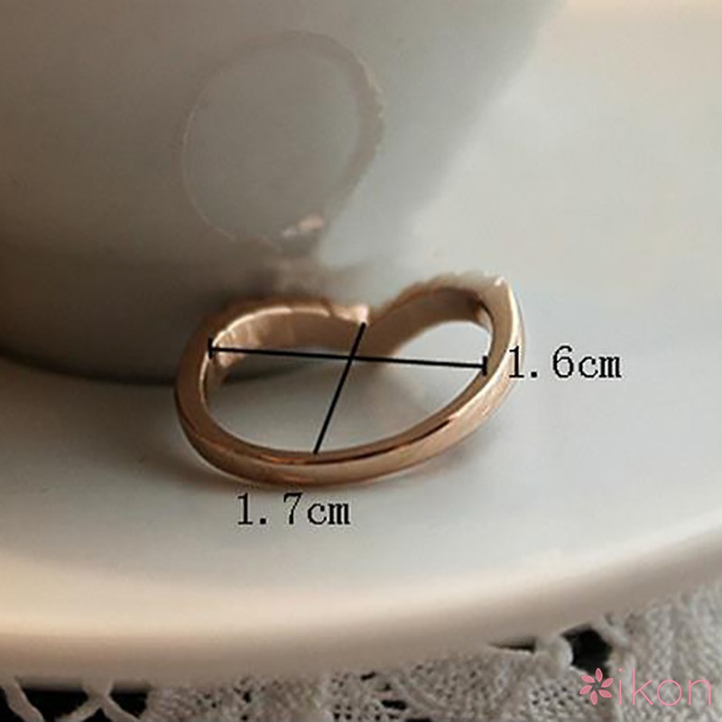 Nhẫn chữ V đính đá thời trang cho nữ
