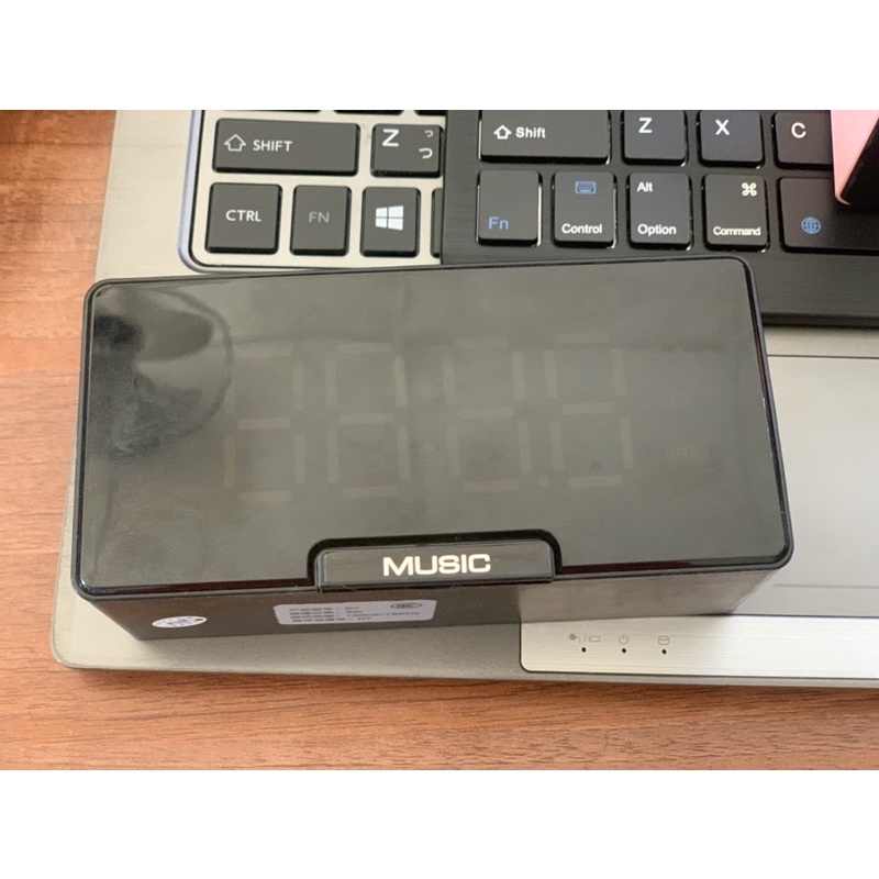 Loa Bluetooth không dây có đồng hồ báo thức, Âm Thanh to và bass êm kết nối điện thoại LapTop