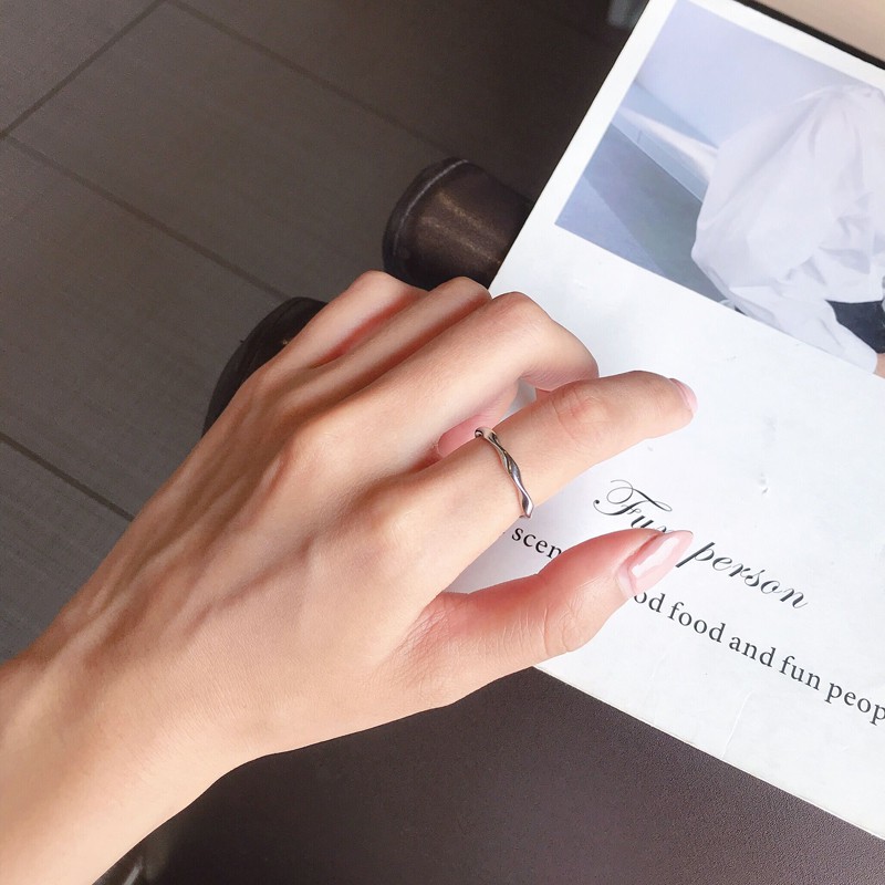 Nhẫn Vòng Xoắn Phong Cách Cổ Điển Hồng Kông B888