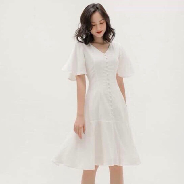 Đầm trắng bèo lai nút bọc