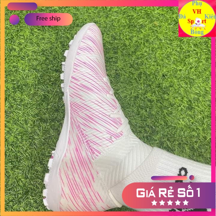Giày đá bóng sân cỏ nhân tạo Adidas Nemeziz 18 3 TF Trắng Hồng