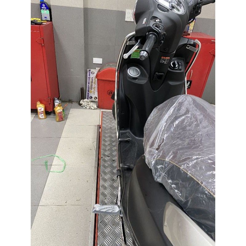 Khung quây bảo vệ xe latte yamaha chính hãng inox