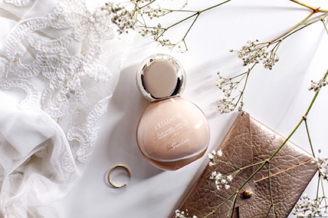 Kem nền Guerlain L'essentiel, Parure Gold, Lingerie de Peau mini 15ml | BigBuy360 - bigbuy360.vn