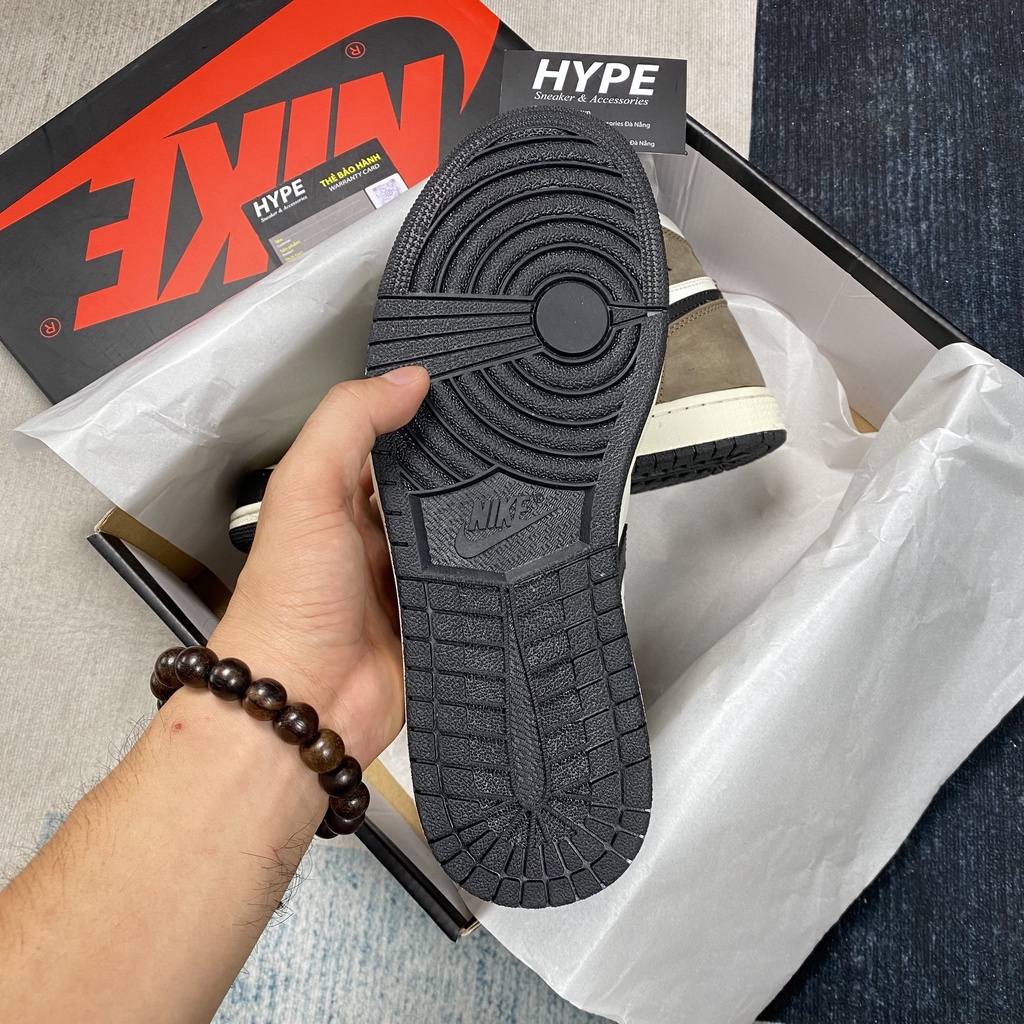 Giày sneaker Jordan 1 high Dark Mocha  - Hype Sneaker | Phiên bản high quality.