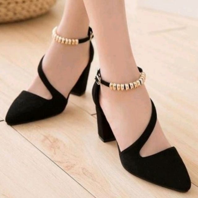 Giày cao gót nữ có quai