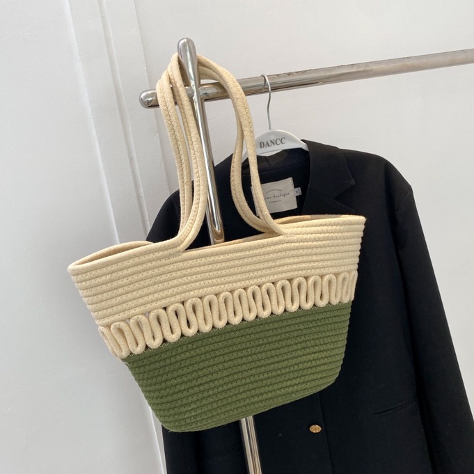 Túi xách nữ dệt hàn quốc mới Túi đeo vai phối màu thời trang Túi xách rỗng dung tích lớn