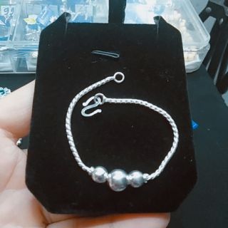 Lắc tay bạc ta cho bé