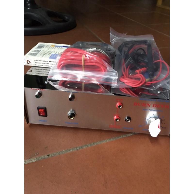 máy đốt cao tần LSBL đơn cực có nút điều chỉnh điện áp cao tần (9 nấc)