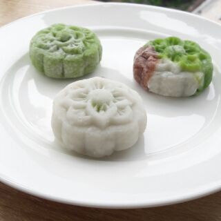 Bánh dẻo 210gr/cái nhân khoai môn, trà xanh, đậu đỏ, mè đen, cafe