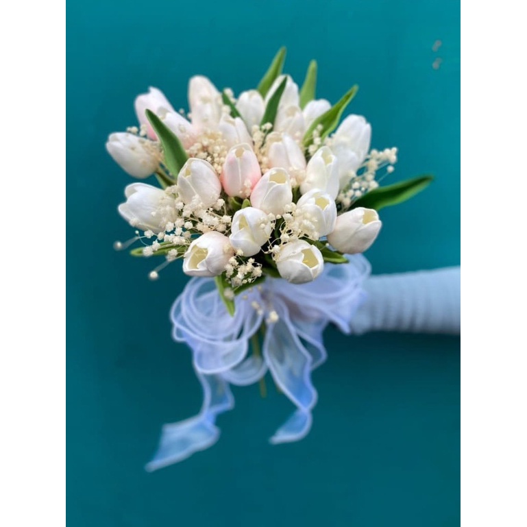 Hoa cưới Tulip cầm tay cô dâu, Hoa cưới tulip phối hoa bi cao cấp