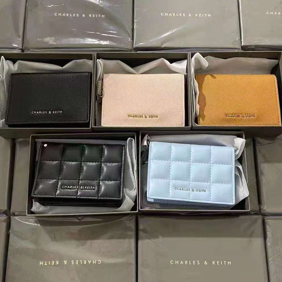 Ví CNK CK6 Singapore10840202 màu xanh lam sữa thời trang