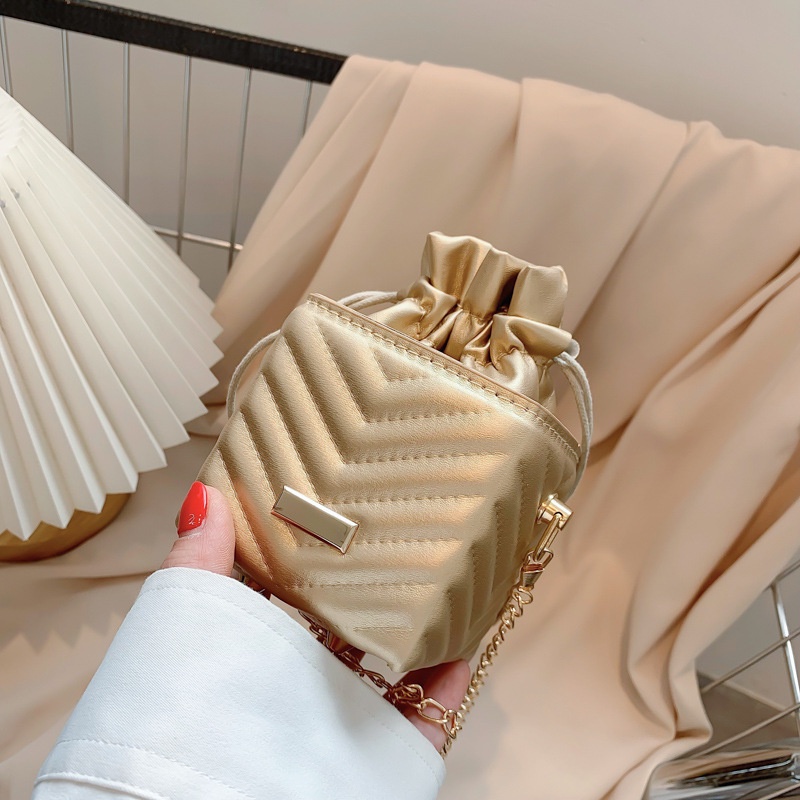 Túi Xách Bucket Cỡ Lớn Đính Đá Thời Trang Mùa Hè Cho Nữ