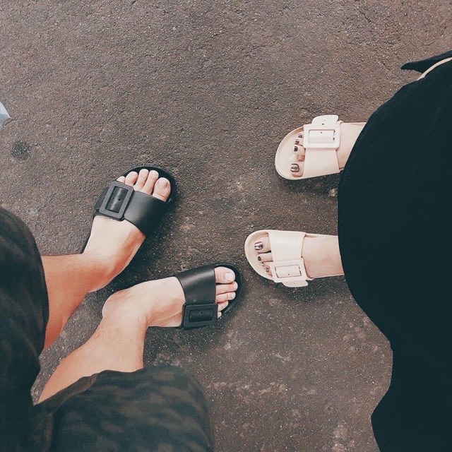 Dép Nhựa Dẻo Khoá Vuông MNB