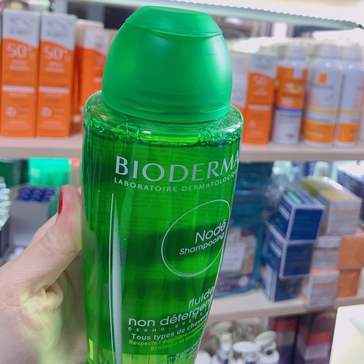Dầu gội làm dịu da đầu dị ứng Bioder.ma Node Fluide Non Detergent 400ml