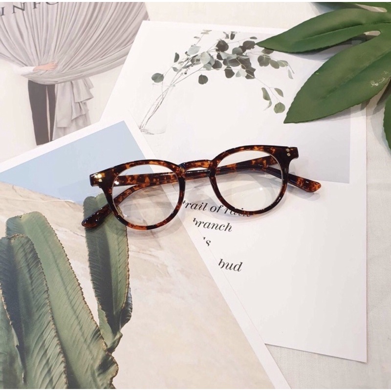 Gọng kính cận nam nữ Vietaneyewear GM Milan mắt tròn nhỏ, chất liệu nhựa chắc chắn, màu sắc thời trang