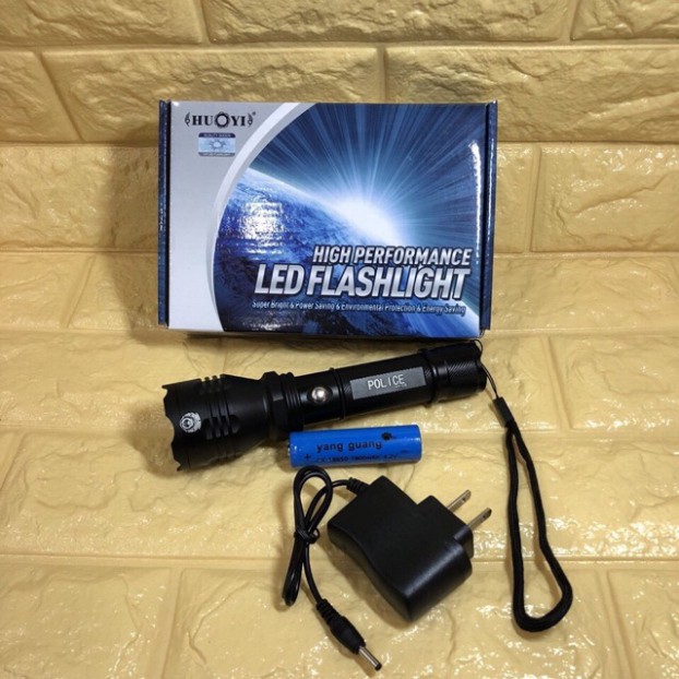 Đèn pin siêu sáng Police C6 loại pin sạc ♥️♥️