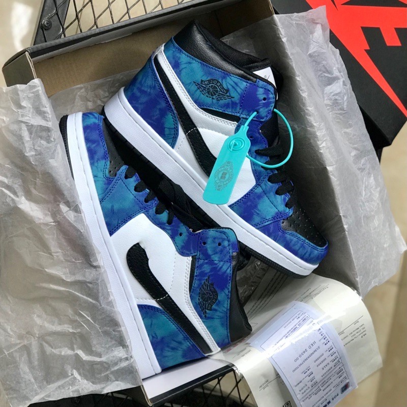 Ảnh thật của giày bóng rổ jordan1 Highr full box bill