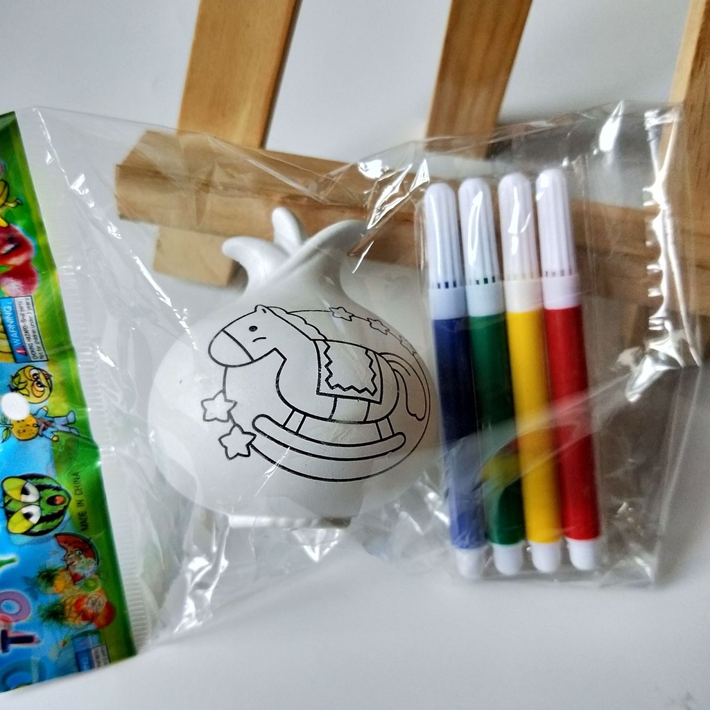 Trứng tô màu tặng kèm bút dạ