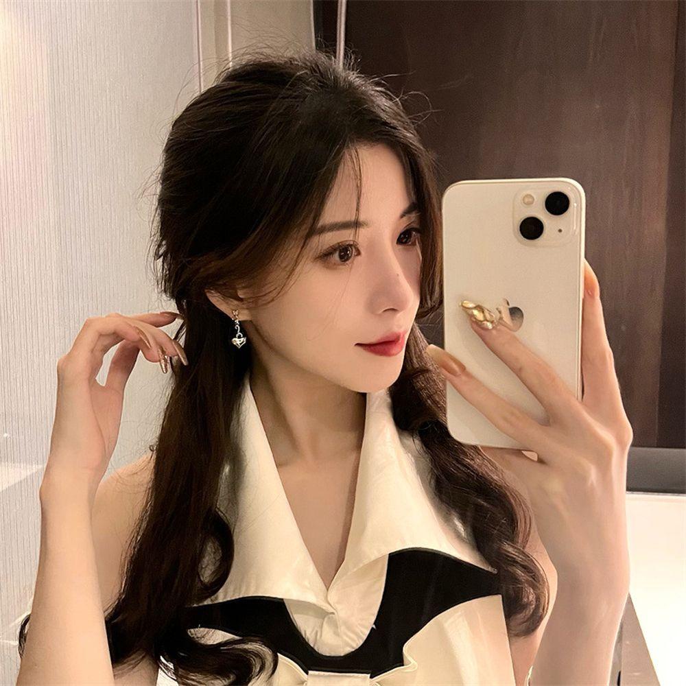 Bông Tai Hình Trái Tim Độc Đáo Phong Cách Hàn Quốc Cho Nữ