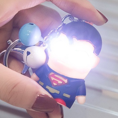 Móc Khóa phát sáng đèn led SUPERMAN Có Nhạc Có Đèn 3 trong 1 phong cách độc đáo cá tính