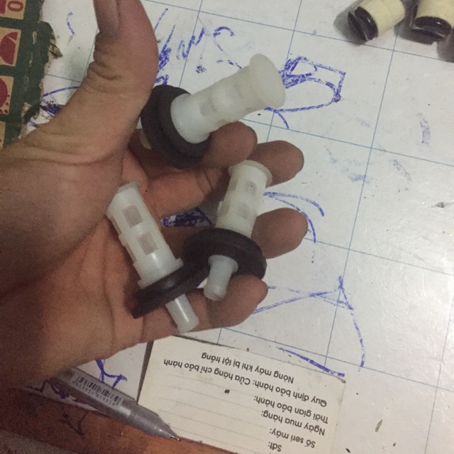 Lọc xăng chuyên dùng cho máy phát cỏ bình xăng trên #