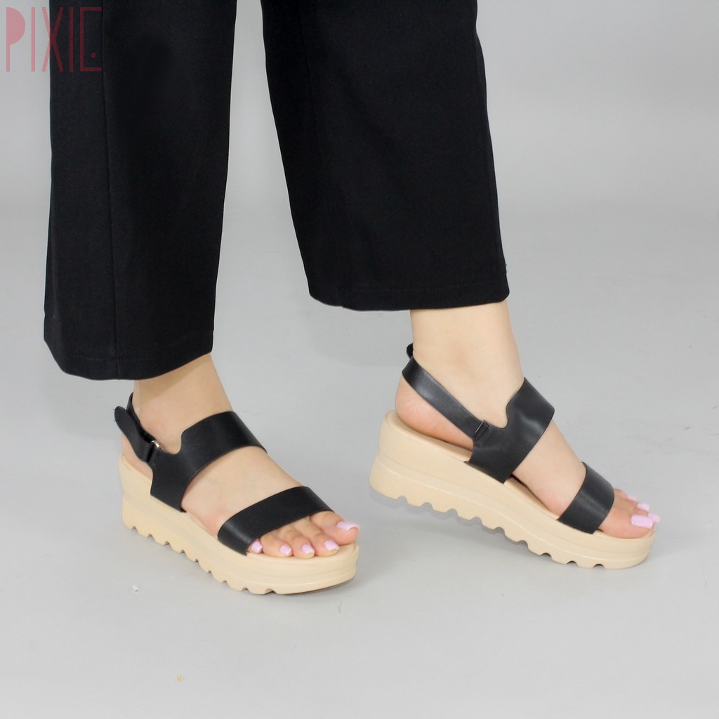 Giày Sandal Đế Xuồng 5cm Siêu Nhẹ Quai Ngang Pixie X425