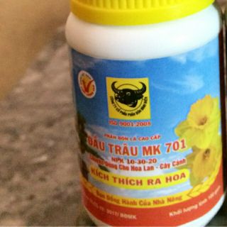 Phân đầu trâu 701 ( ra hoa ) lọ 100gr