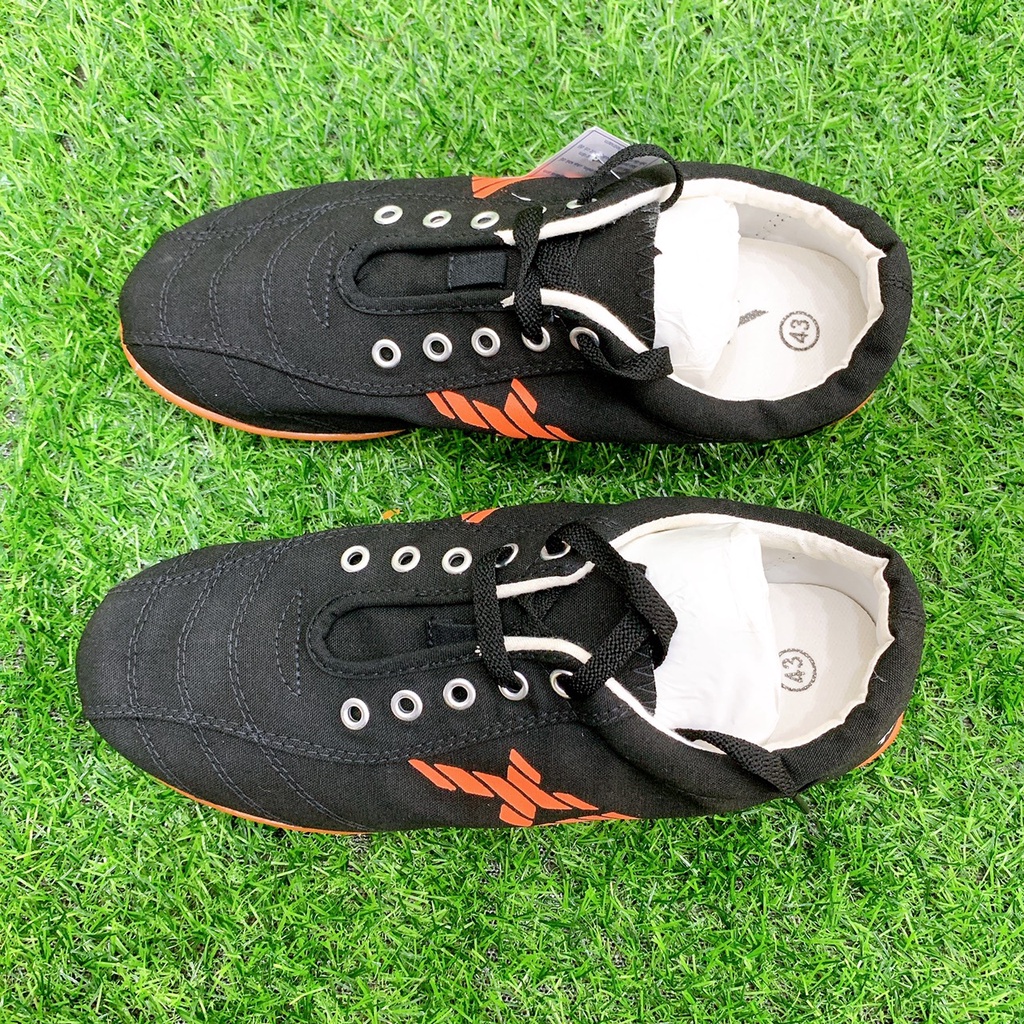 Giày Đá Bóng Thành Phát TP05 Khâu đế, Siêu bền Tặng Tất Thể Thao