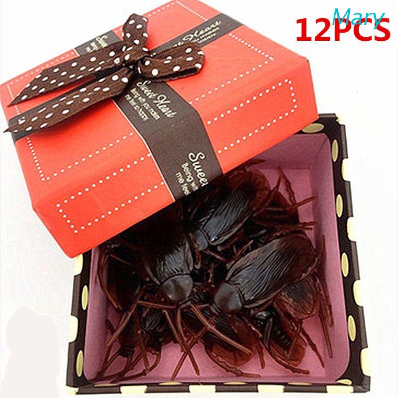 12 Con gián giả bằng nhựa dùng để trang trí halloween