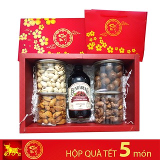 Hộp quà tết 5 món nước ép, hạt hạnh nhân, hạt mắc ca, hạt điều lụa, hạt dẻ cười