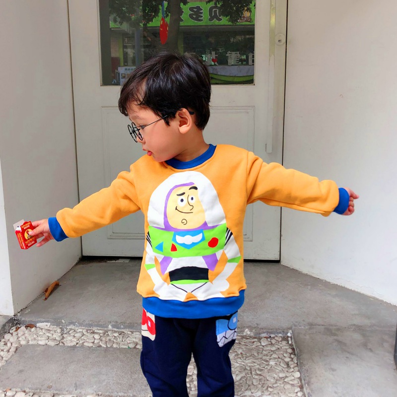 Áo sweater tròng đầu tay dài họa tiết hoạt hình thời trang Hàn Quốc dành cho bé trai và bé gái