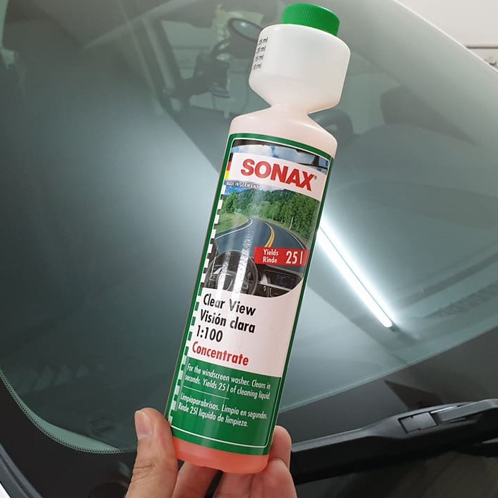 Nước rửa kính lái đậm đặc Sonax Clear View Concentrate 250ml