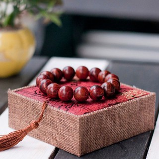 Vòng đeo tay gỗ Sưa 10ly, 12ly