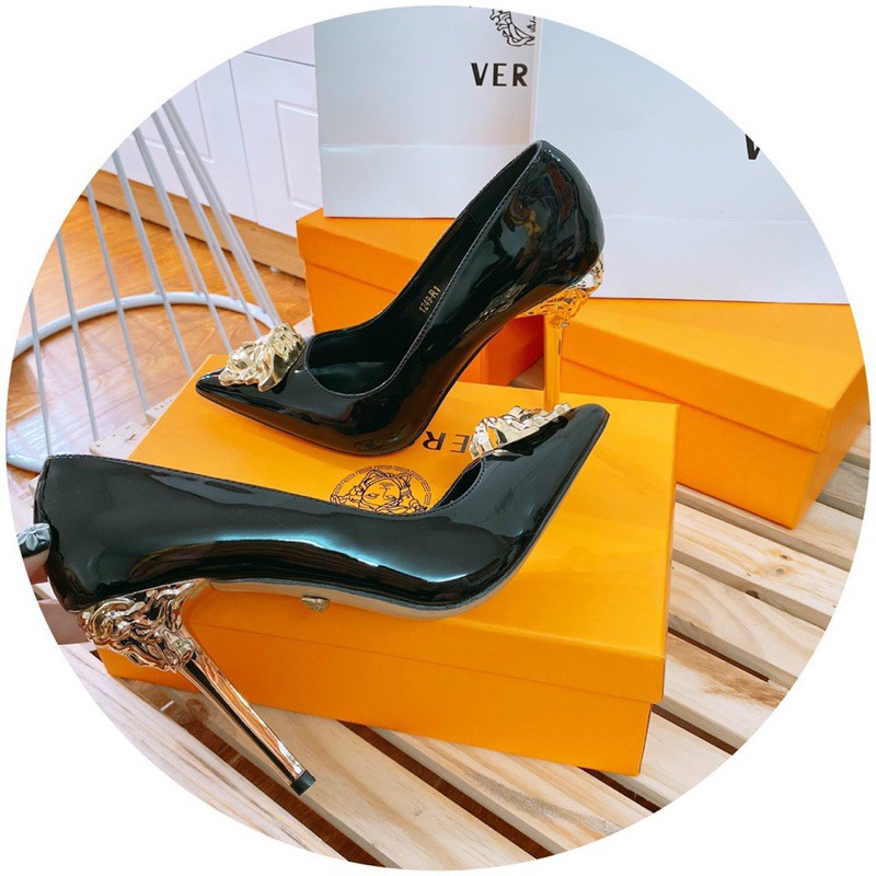 Giày cao gót Vẻrsace gót vàng tag logo nổi hàng đẹp full 4 màu (chat trước)