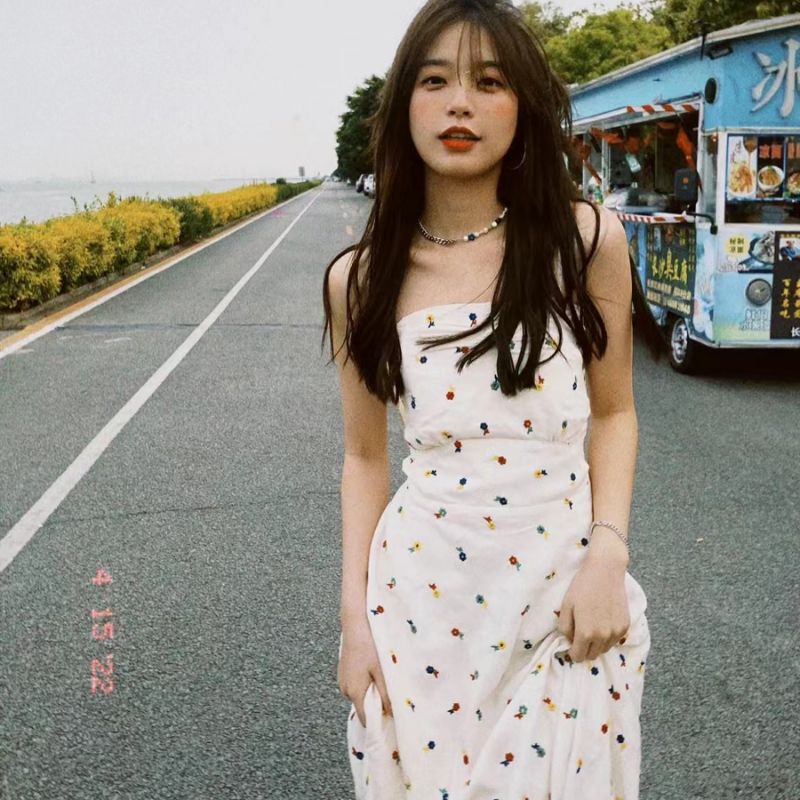 ĐẦM MAXI HOA NHÍ NÀNG THƠ MÙA THU TRONG VEO